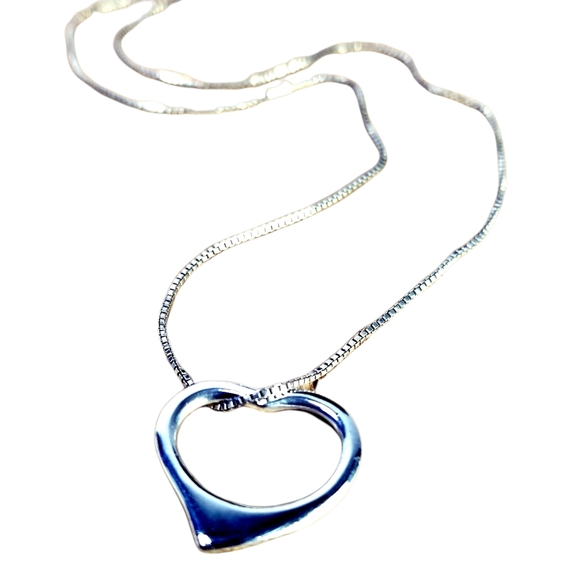 Sterling Silver Freeform Heart Pendant Necklace - Picture 2 of 11